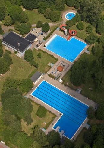 Waldmohr heated outdoor pool