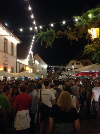 Visitors of the Deidesheim Wine Fest by night
