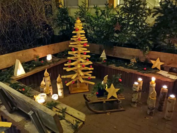 Advent decoration at the Ramstein scout center