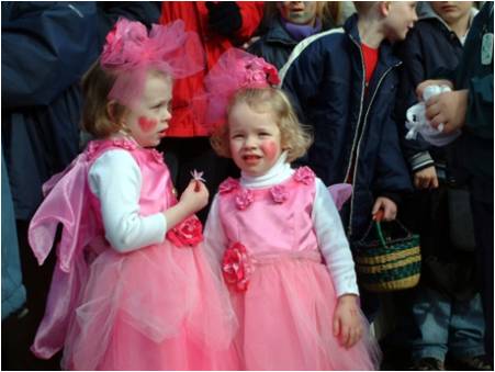 Girls dressed up for children´s carnival