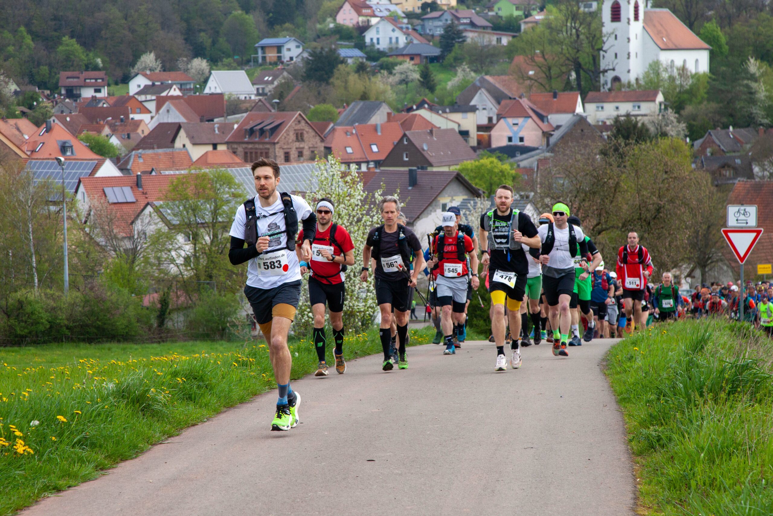 Runners at the Donnersberg Trail Event